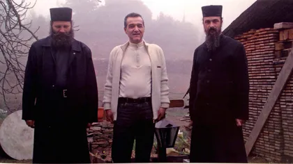 IMAGINI BOMBĂ cu Gigi Becali pe Muntele Athos VIDEO