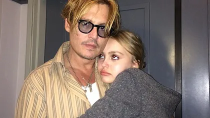 Fiica lui Johnny Depp, o domnişoară SUPERBĂ. Cum arată Lily-Rose la 15 ani FOTO