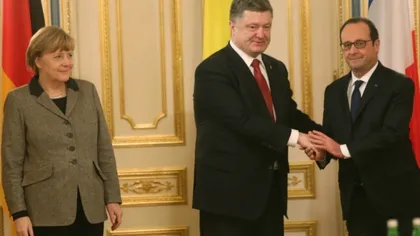 Hollande l-a invitat pe Poroşenko în Franţa. Acordul de la Minsk va fi subiectul principal al întrevederii