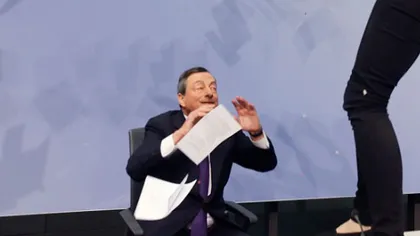 Răzbunare pe şeful BCE: Mario Draghi a fost atacat de o femeie VIDEO