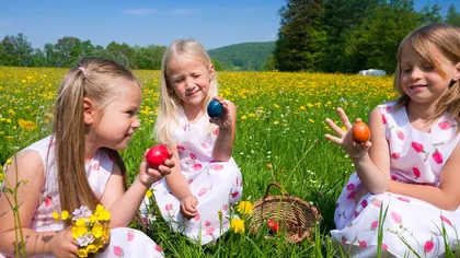 Cum să-ţi înveţi copilul ce înseamnă sărbătorile de Paşte