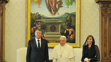 Cum a IMPRESIONAT Prima Doamnă, Carmen Iohannis, la întâlnirea cu Papa Francisc
