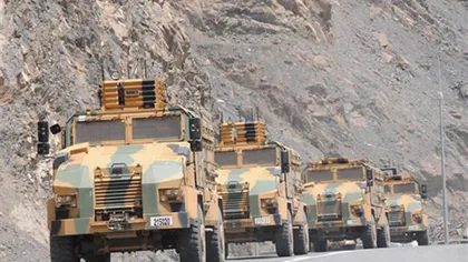 Militanţii kurzi au atacat o bază a armatei Turciei