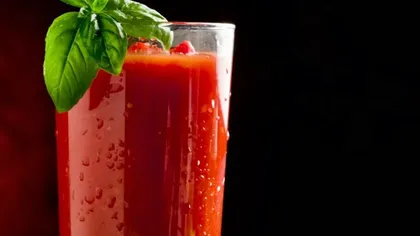 Cocktailul Bloody Mary te vindecă de mahmureală. Află şi tu miraculoasa reţetă