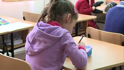 Ministerul Educaţiei vrea modificări în programa şcolară. Orele de educaţie sanitară, obligatorii în şcoli