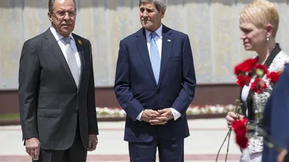 Surpriză inedită a ministrului de Externe rus. Cum a apărut Lavrov la întâlnirea cu Kerry
