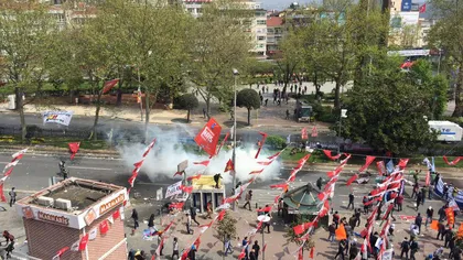 1 Mai în Piaţa Taksim: Poliţia turcă a recurs la gaze lacrimogene şi tunuri cu apă împotriva manifestanţilor