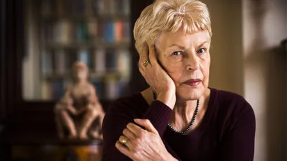 Cunoscuta scriitoare Ruth Rendell s-a stins din viaţă la vârsta de 85 de ani