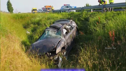 O familie de români, implicată într-un accident grav în Ungaria. Soţia şoferului a murit