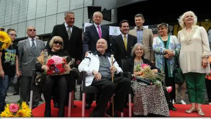 Actorii Valeria Seciu, Rodica Mandache şi Ion Besoiu au primit stele pe Aleea Celebrităţilor