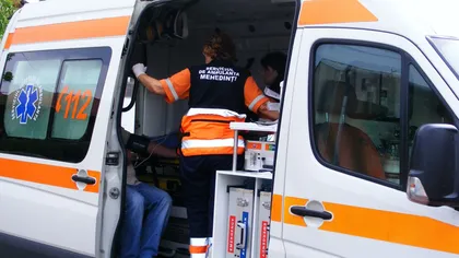 Ambulanţă aflată în misiune, implicată într-un ACCIDENT RUTIER. În ce stare este pacientul
