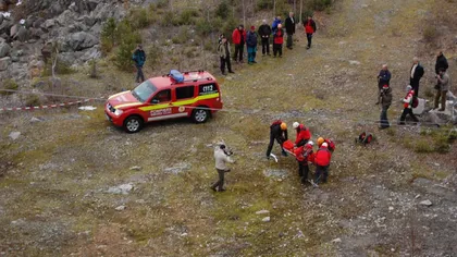 Intervenţie dramatică pentru salvarea unei turiste care s-a răsturnat cu ATV-ul în Munţii Suhard