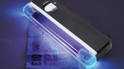 Cum poţi transforma telefonul într-un instrument demn de un detectiv. VIDEO
