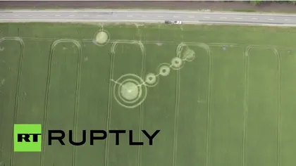 Cercuri bizare au apărut într-un lan din Rusia VIDEO