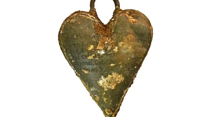 Poveste de iubire din secolul al XVII-lea, scoasă la iveală de arheologi. Cum a fost înmormântată o femeie