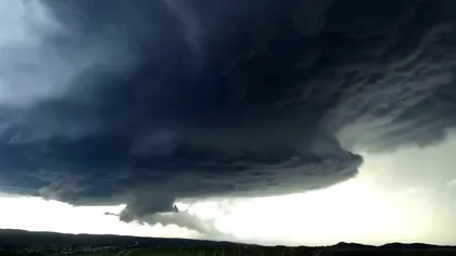 Furia naturii în imagini. Cum se formează o furtună violentă VIDEO