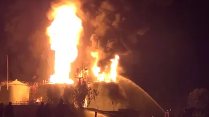 Incendiu devastator lângă Kiev: Flăcările pot fi stinse în zeci de ore. Cinci persoane şi-au pierdut viaţa