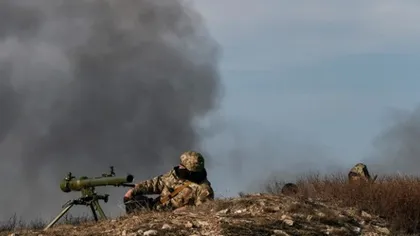 RĂZBOI reluat în estul Ucrainei: Tiruri de artilerie grea. FOTO şi VIDEO