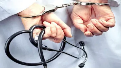 Medicii din Vâlcea acuzaţi într-un dosar privind pensionări frauduloase au fost trimişi în judecată