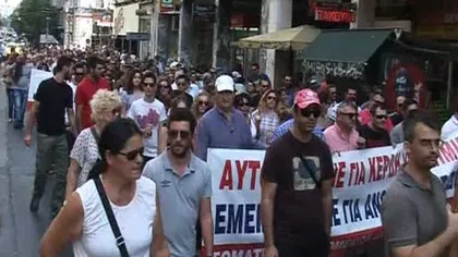 Summitul UE: 7.000 de manifestanţi contra austerităţii, la Atena. Oameni în stradă la Bruxelles şi Amsterdam