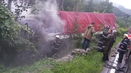 Accident GRAV în Braşov. Camion cuprins de flăcări pe DN 1A VIDEO