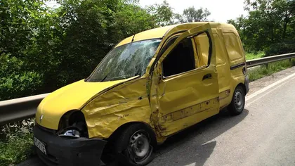 DEZASTRU PE DN7. ŞASE maşini distruse de un şofer imprudent FOTO