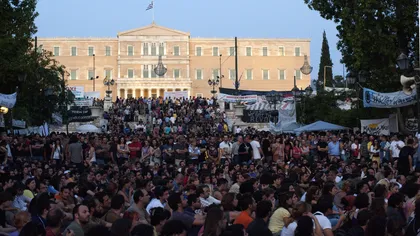 Manifestaţii de amploare la Atena, înainte de referendum. Zeci de mii de oameni au ieşit în stradă