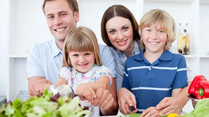 Reţete pentru toata familia: Salate sănătoase şi delicioase, de sezon