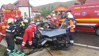 Accident grav la Bihor: Un mort şi doi răniţi. Şoferul nu avea permis