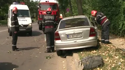 Accident grav în Capitală: Două maşini s-au ciocnit violent