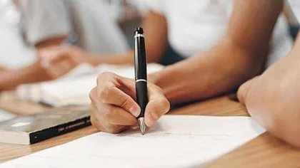BAC 2015: Absolvenţii de liceu au dat examen la MATEMATICĂ ŞI ISTORIE