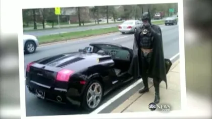 Batman a murit într-un accident de maşină. Batmobilul a fost făcut PRAF VIDEO