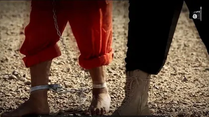 Ororile SI: Patru irakieni şiiţi au fost arşi de vii, agăţaţi cu mâinile şi picioarele legate la spate VIDEO