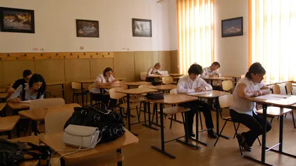 Elevii vasluieni care au luat 10 la Evaluarea Naţională nu au primit bursele promise de Ministerul Educaţiei