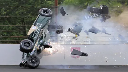 Accident teribil la IndyCar: Pilotul Justin Wilson a murit. VIDEO