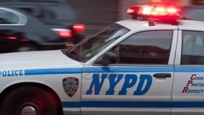 ATAC ARMAT în New York: Un bărbat a împuşcat mortal un paznic, după care s-a sinucis