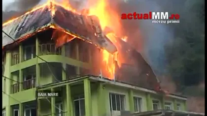 Incendiu devastator pe domeniul unui afacerist din Baia Mare. O vilă impunătoare a ars din temelii VIDEO