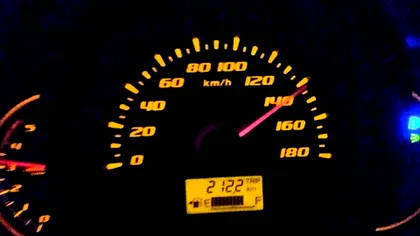 Un român a intrat într-o benzinărie din Italia cu 150 de km la oră. Ce a urmat...VIDEO