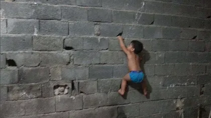 Micul Hercule din România, detronat de un BĂIEŢEL de doi ani din IRAN. Ce face copilul, este incredibil VIDEO