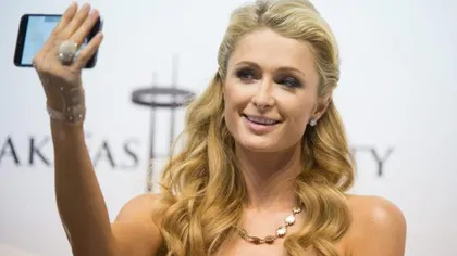 Un pompier a găsit inelul cu diamante pierdut de Paris Hilton într-un aeroport din Polonia