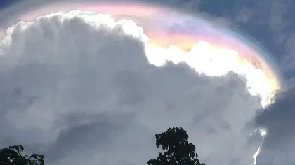 Semne de APOCALIPSĂ. Cerul s-a deschis şi a apărut un nor ciudat ce părea să înghită lumea FOTO VIDEO