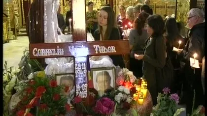 Preşedinţia a trimis o coroană de flori la biserica unde este depus trupul neînsufleţit al lui Vadim