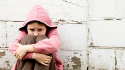 Scene cutremurătoare într-un orfelinat din Republica Moldova. Copiii sunt abuzaţi şi maltrataţi