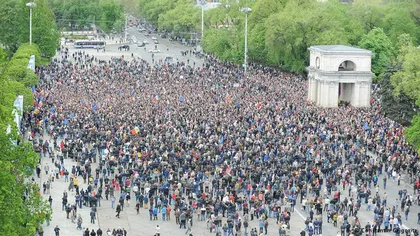 Preşedintele Parlamentului de la Chişinău: Demisiile cerute de protestatari ar duce la o criză politică