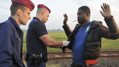 CRIZA IMIGRANŢILOR: Ungaria a reţinut 24.000 de imigranţi ilegali