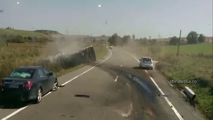 Accident grav în Cluj. Un autoturism s-a lovit frontal cu o autoutilitară. Un şofer a murit
