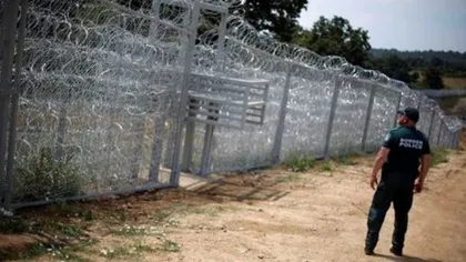 CRIZA IMIGRANŢILOR. Ungaria renunţă la bariera de sârmă ghimpată de la frontiera cu Slovenia
