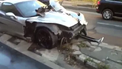 Accident spectaculos în Capitală. Un bolid de lux a fost făcut praf VIDEO