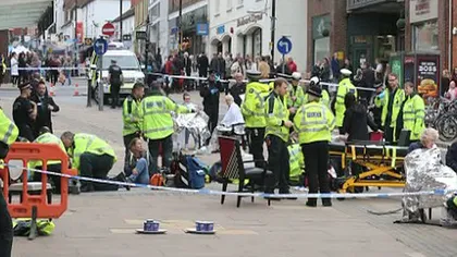 ACCIDENT GRAV în Londra, produs de un şofer de 92 de ani. Mai multe persoane au fost rănite VIDEO