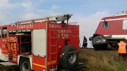 Accident grav lângă Bucureşti: O maşină, spulberată de tren